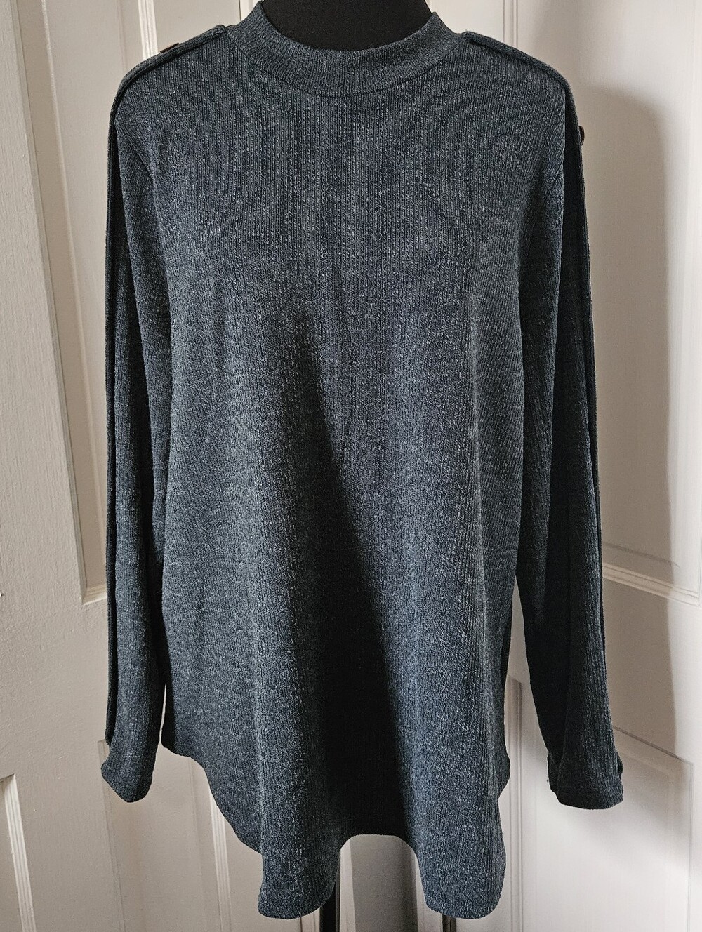 Cure NWT Women's 1XL Marled Textured Knit Sweater – Green, Black & White